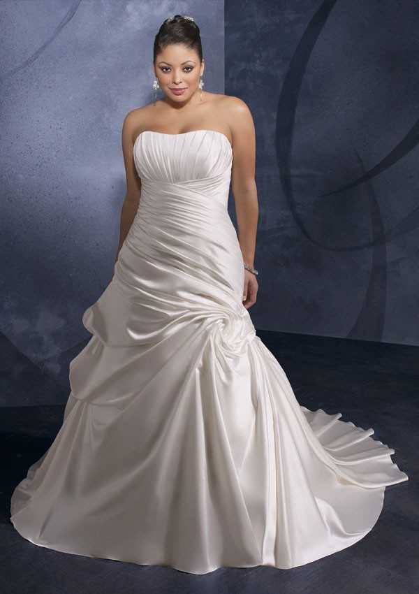 Свадебное платье из фатина: короткие и длинные модели с пышной юбкой
