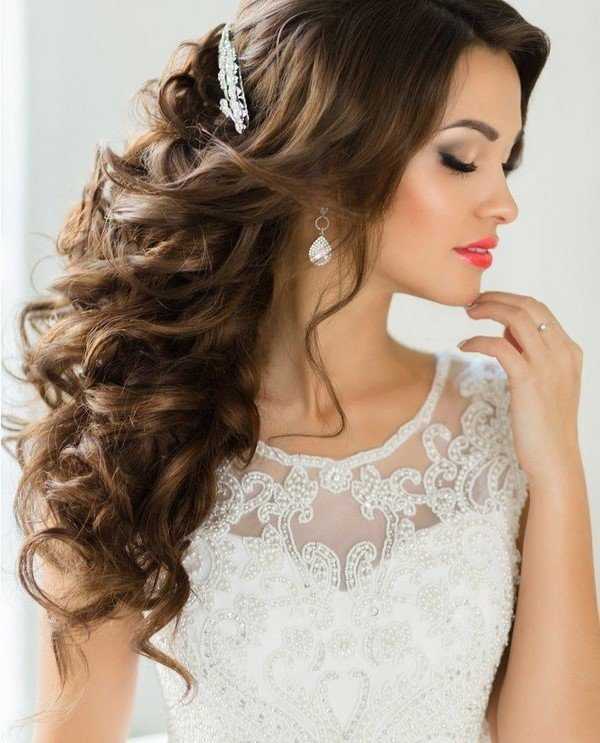 Свадебные прически на средние волосы 2020 - 100 фото красивых укладок