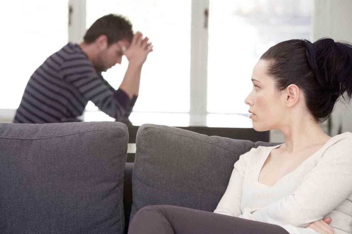 Муж изменяет жене: что делать, советы психологов, как себя вести