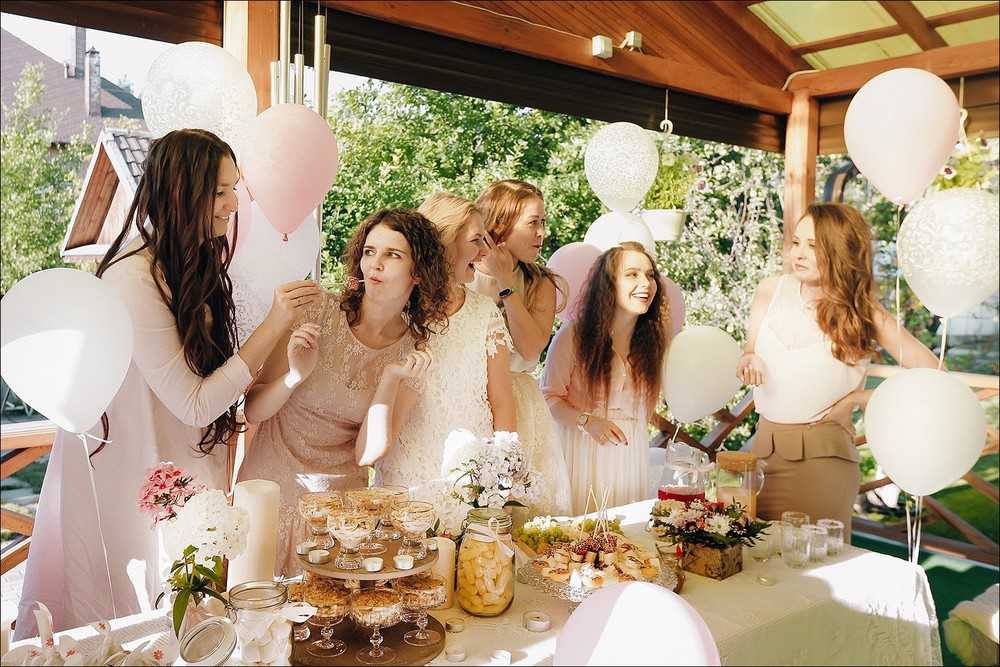15 лучших идей для девичника перед свадьбой. оригинальные подарки на девичник невесте | qulady