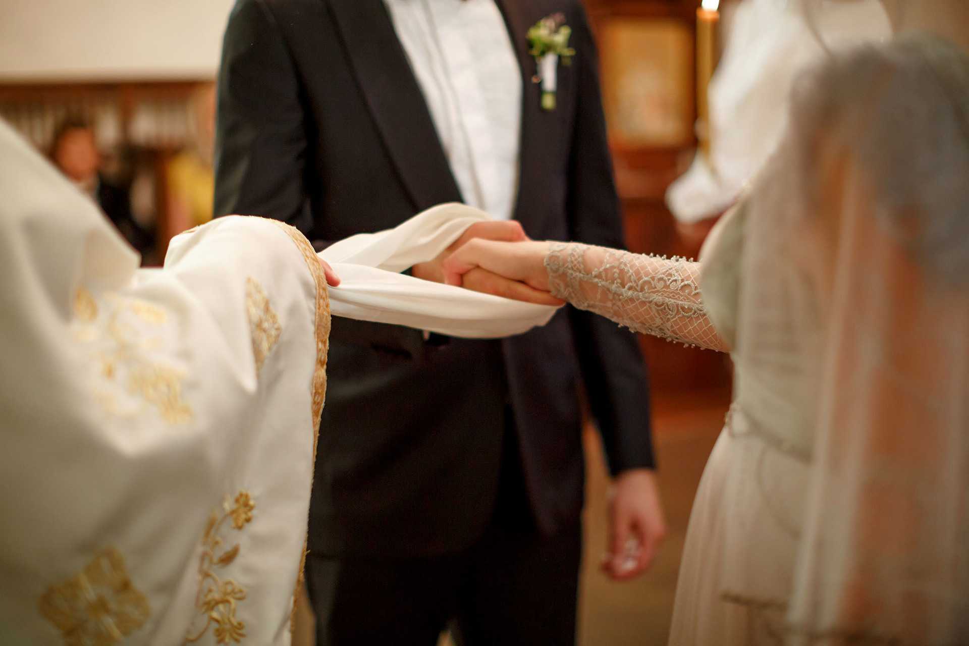 Можно ли венчаться второй раз: отношение церкви, правила, как получить разрешение