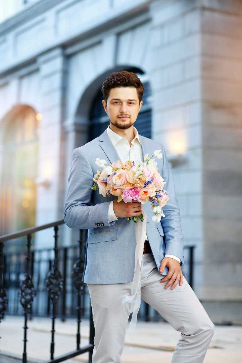 Как одеться на свадьбу мужчине: какой наряд выбрать жениху, гостю, варианты для лета, фото готовых решений, полезные советы