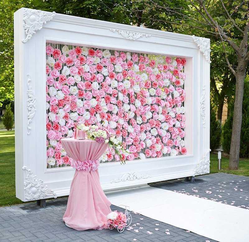Стена из цветов на свадьбу - идеи оформления, мастер класс, фото и видео