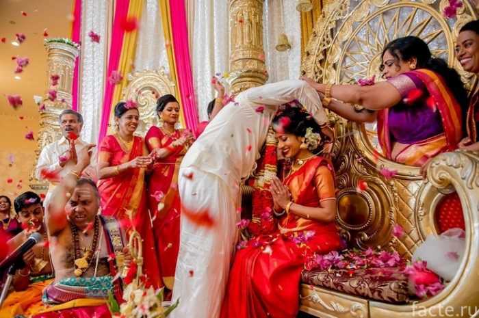Сначала женимся, а потом полюбим: особенности свадеб в индии