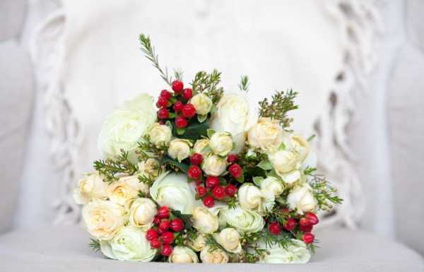 Как сделать красивые букеты из кустовых роз Шикарные букеты для невесты из роз с большими бутонами Как подобрать цветовую палитру для создания букета на свадебное торжество