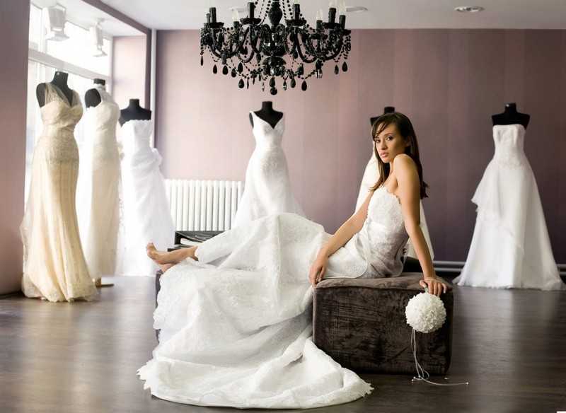 Свадебное платье а-силуэта :непышное, лучшие модели и фасоны, в пол, с кружевом
