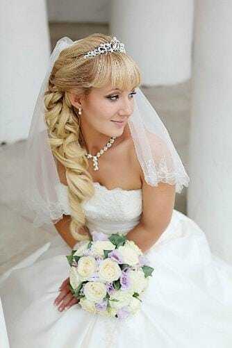 Модные свадебные прически на средние волосы: 166 фото