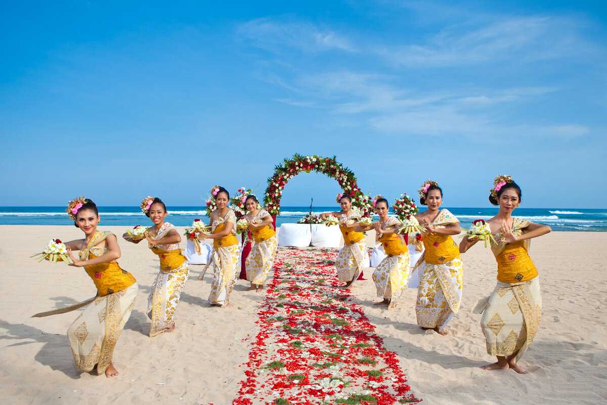 Ваша мечта – свадебная церемония на Бали Узнайте сколько стоит символическая свадьба и официальная регистрация на острове какое место выбрать и на что обращать внимание в процессе организации Посмотрите подборку фото и видео