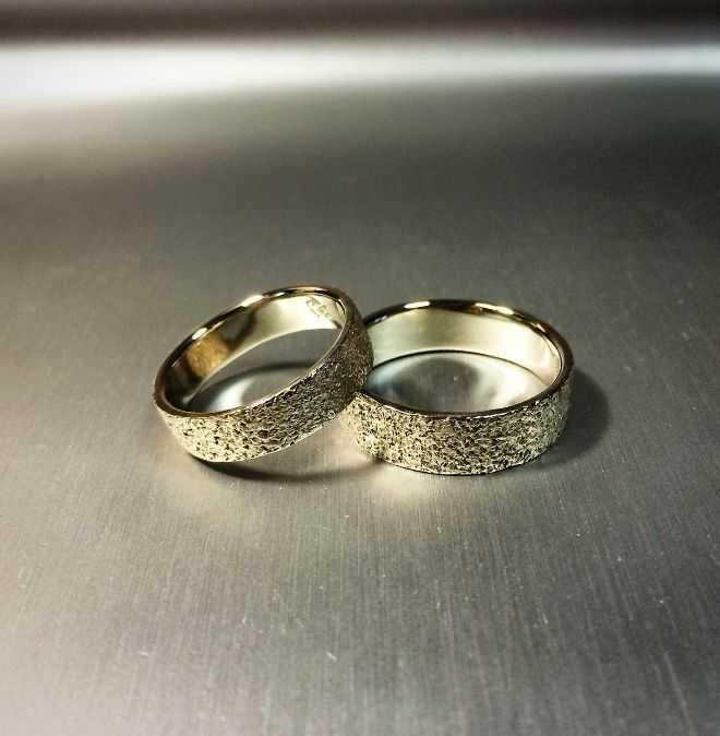 Какие подобрать венчальные кольца Венчание и выбор колец Какие кольца нужно выбирать на венчание Серебро или золото Венчальные кольца из белого золота Идеи колец с фотографиями