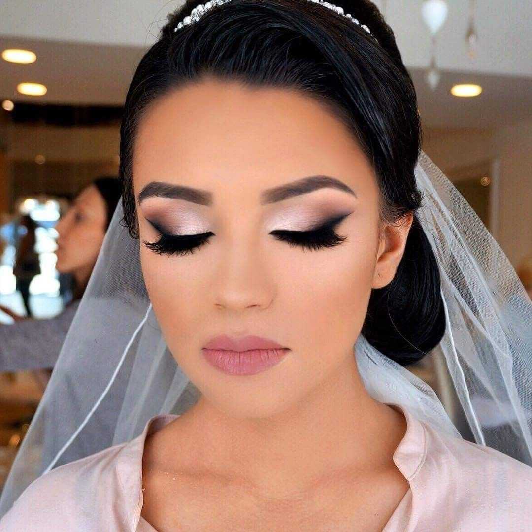 Яркий свадебный макияж для невесты: 19 идей