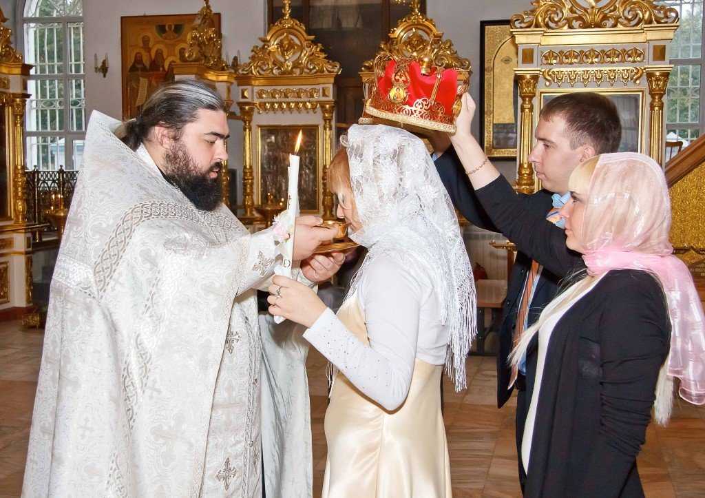 Венчание в православной церкви  нужны ли свидетели кто держит венцы кто должен присутствовать