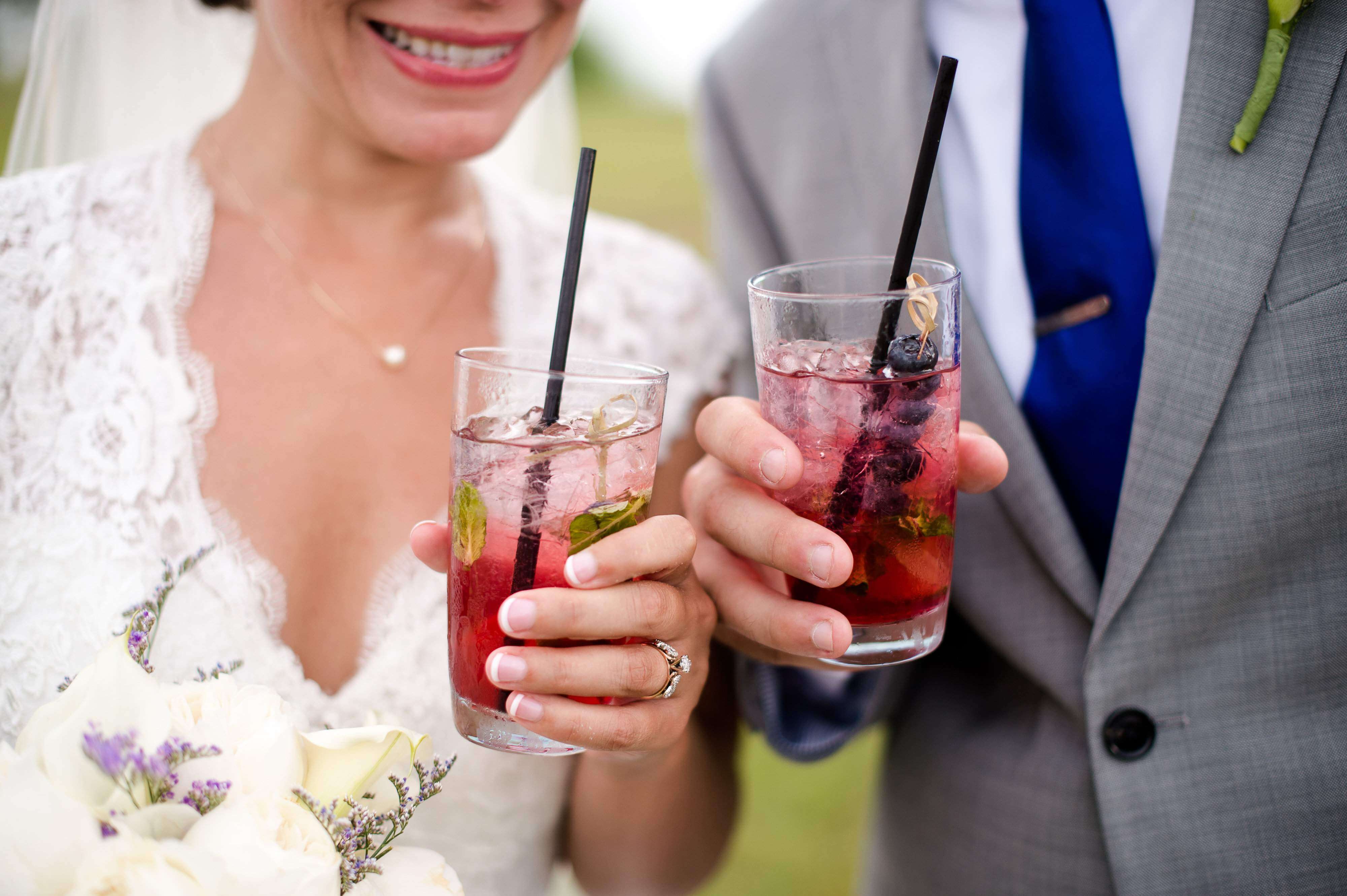 Как рассчитать спиртные и безалкогольные напитки на свадьбу