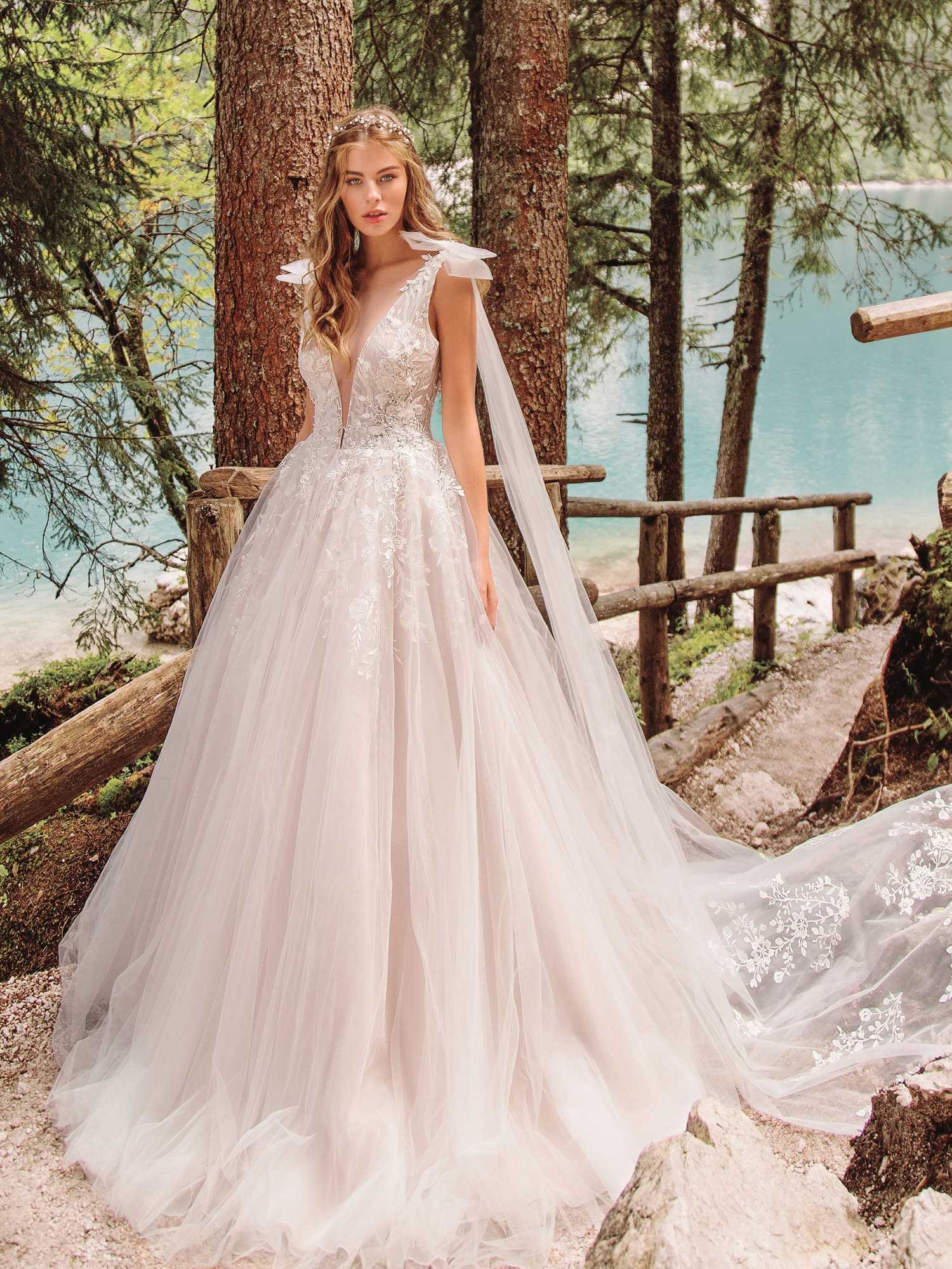 Короткое свадебное платье.  50 крутых фото идей