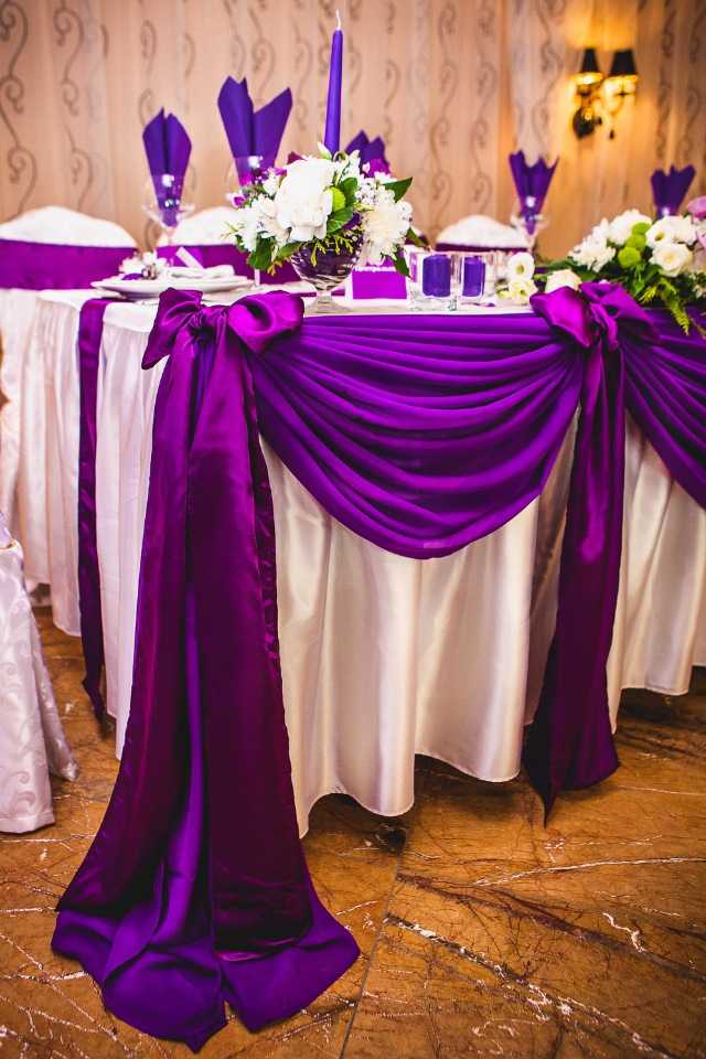 Шикарное фиолетовое свадебное платье – мечта многих новобрачных А вы уже выбрали фасон такого наряда на свою свадьбу Узнайте какие варианты фиолетового одеяния для невесты бывают и какой оттенок этого цвета вам к лицу