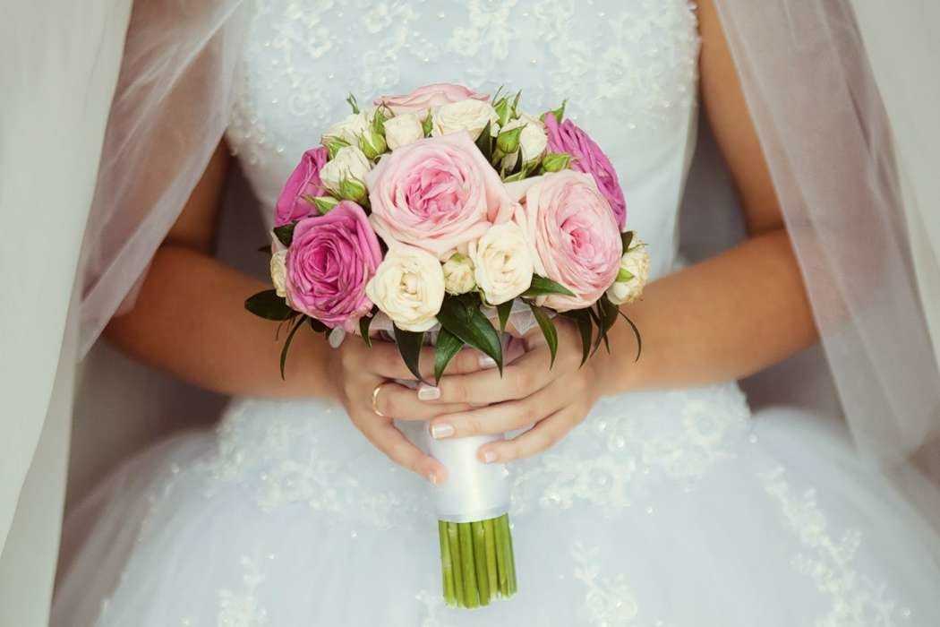 Букет невесты из роз (фото)