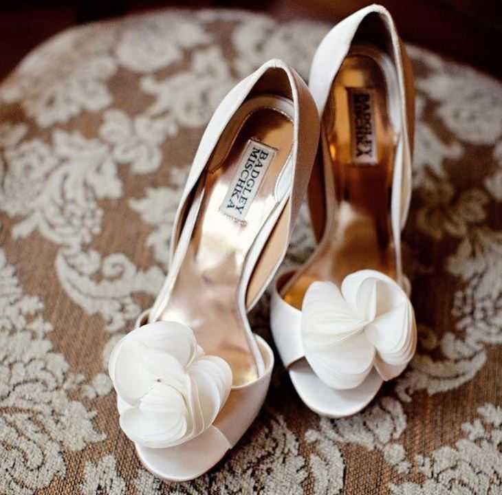 Какие нужно знать приметы про свадебные туфли?