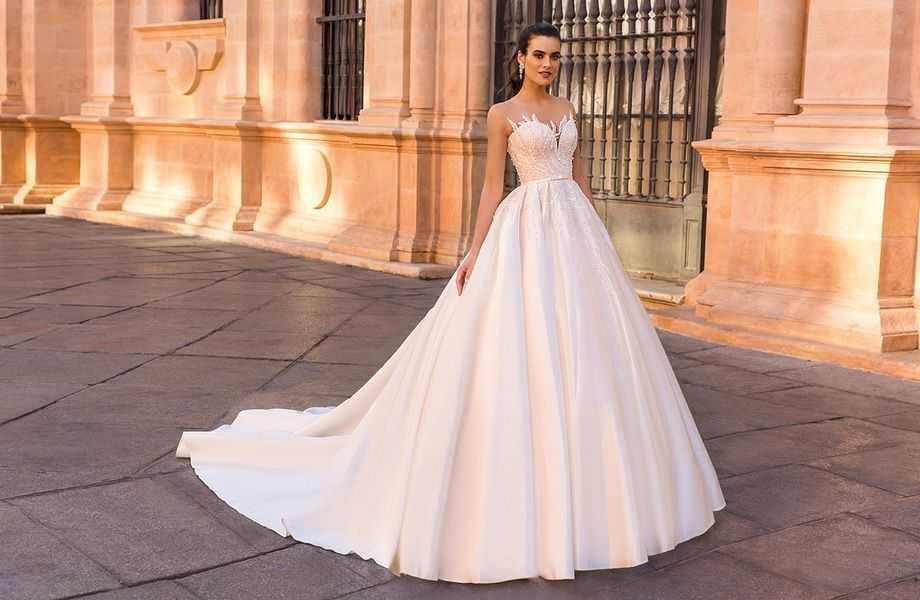 Модные свадебные платья 2020: топ-10 неповторимых моделей сезона