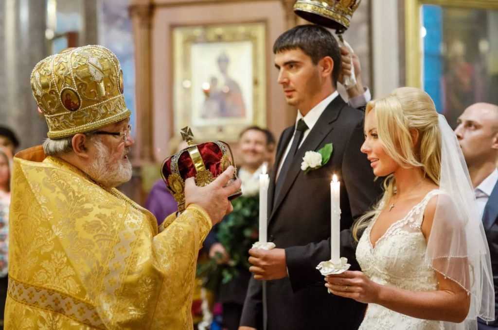 Фотографии с обряда венчания в церкви