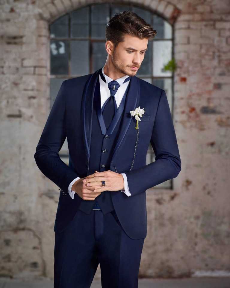 Модные мужские свадебные костюмы 2020 года: фото тенденции - модный журнал