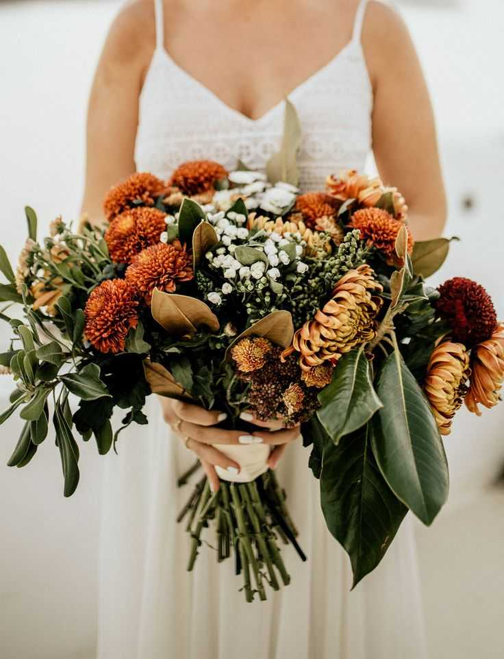 Как сделать оригинальный букет невесты из живых цветов?