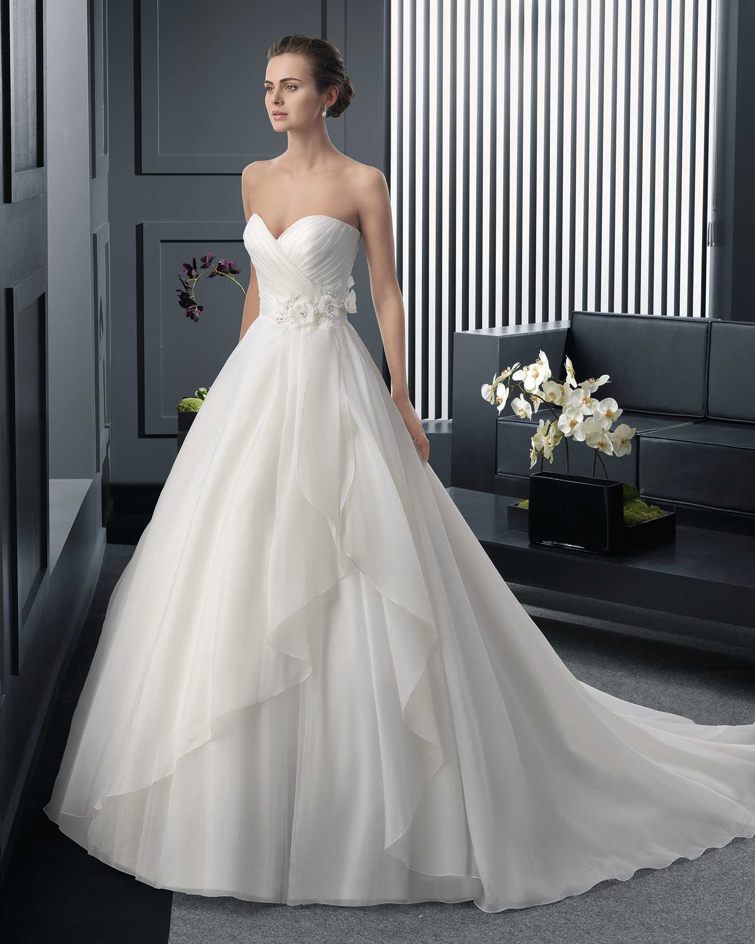 Свадебный костюм для невесты: стильно и модно