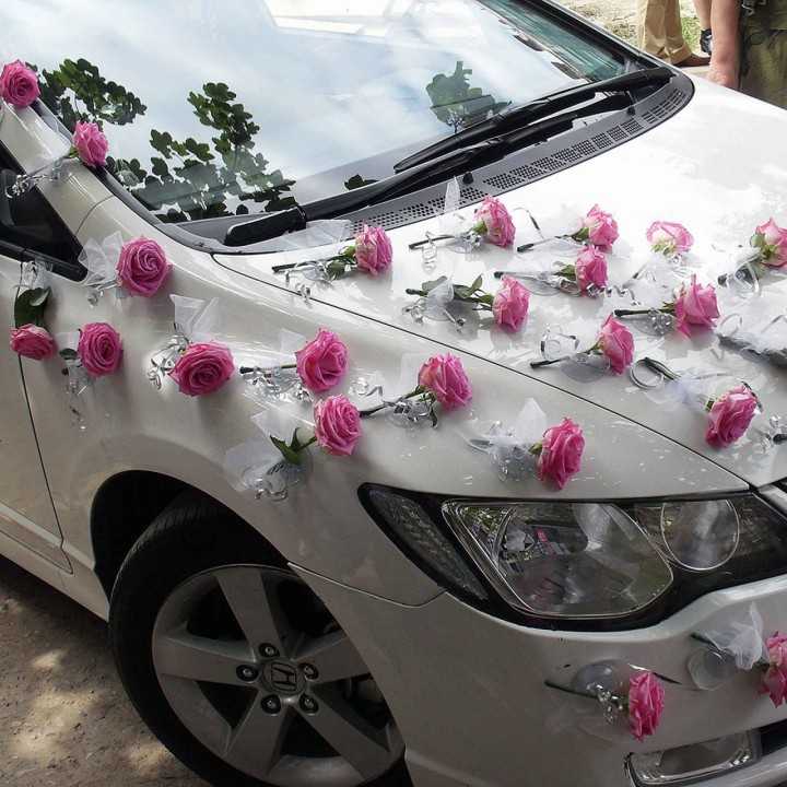 Украшение на свадьбу машины тканью
