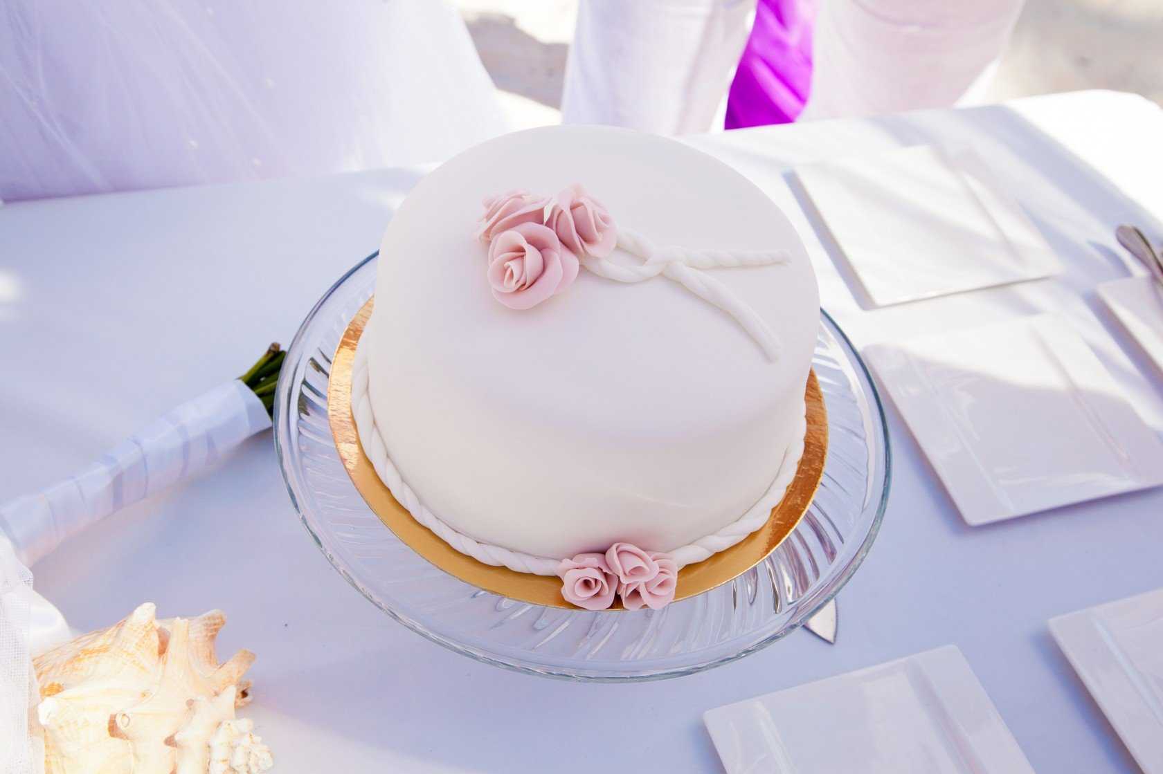 Свадебный торт в стиле прованс - идеи оформления с фото