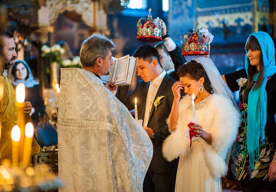 Что такое венчание известно каждому но не всем понятен смысл обряда Узнайте суть традиции как зародилась кто может освятить свой брак в церкви
