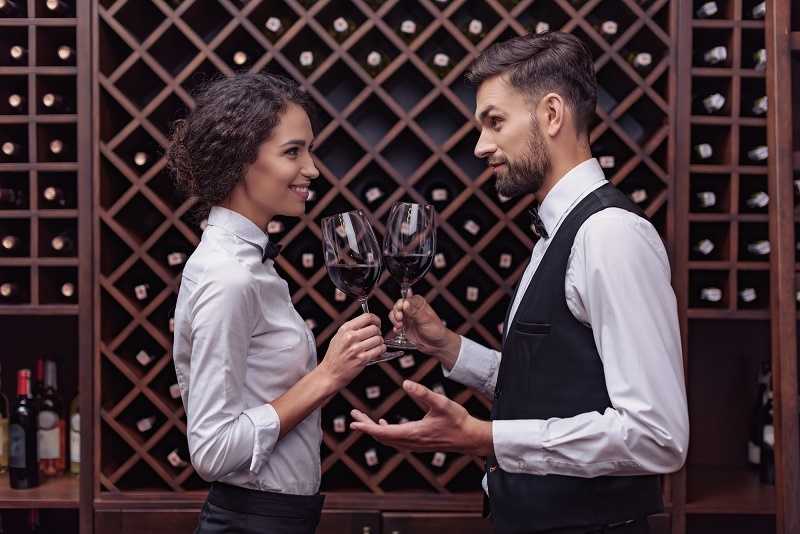 Как выбрать вино на свадьбу?