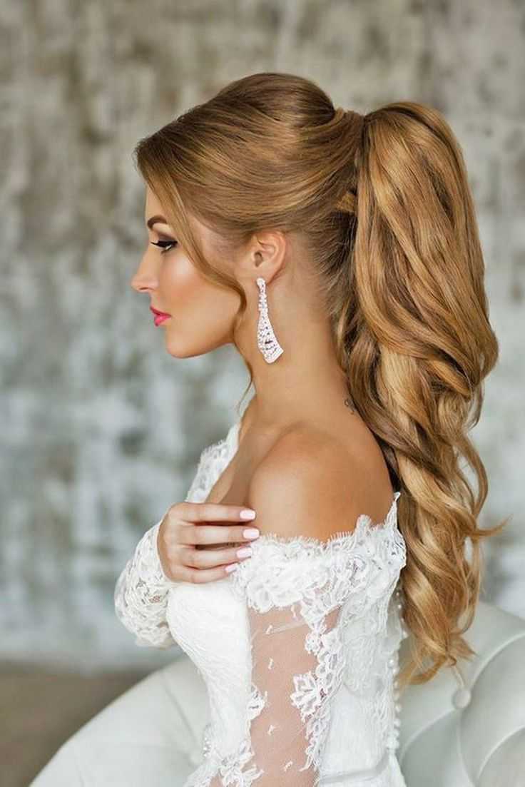 Причёска под свадебное платье: как выбрать?