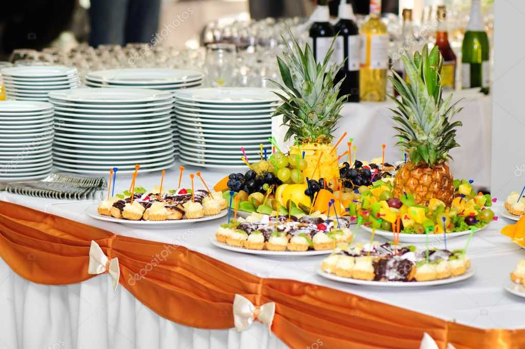 Как накрыть стол на выкуп невесты дома? 14 фото рецепты и оформление свадебных блюд и закусок для фуршета своими руками