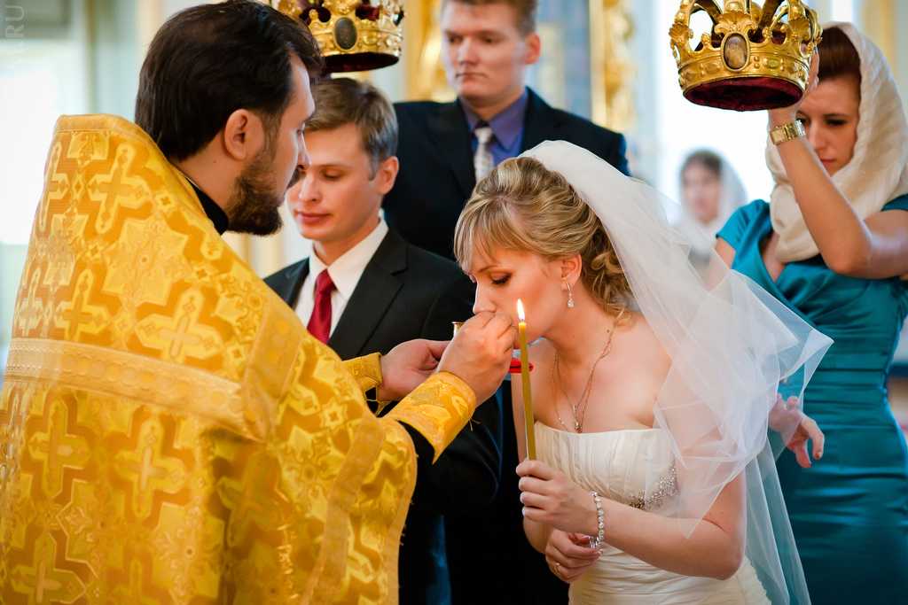 Условия и процедура развенчания в церкви после развода