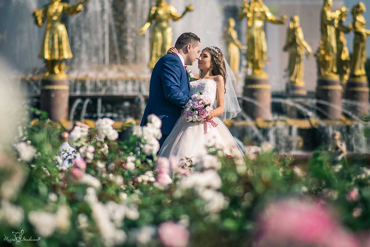 Места для свадебной фотосессии в Москве осенью летом и зимой: на открытом воздухе и закрытые