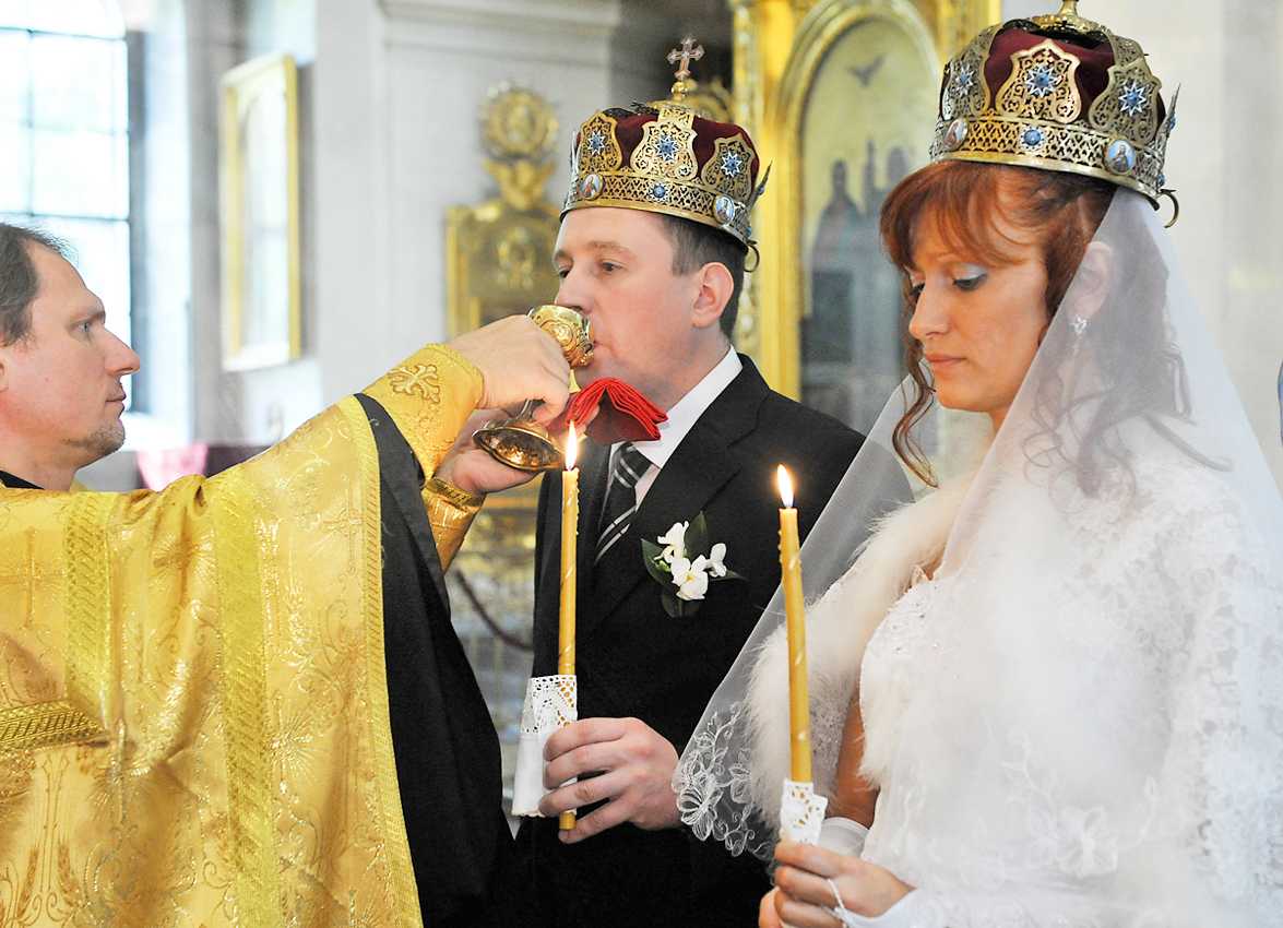 Как развенчаться в церкви после развода: в одностороннем порядке, если снова женился, в москве, документы, последствия